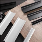 Aliminyom manch kache manch